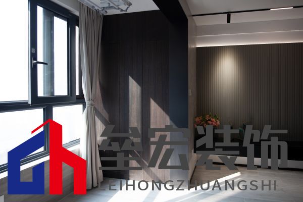 142㎡現(xiàn)代簡(jiǎn)約丨 黑白格調(diào)下的溫柔空間！
