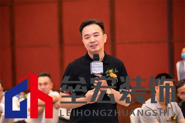 圣堡羅整體門(mén)窗董事長(zhǎng)吳國(guó)洪